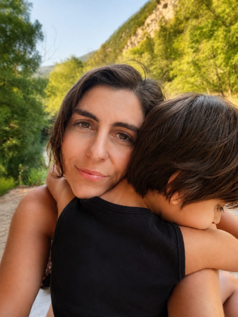 Nathalie Octobon avec son fils